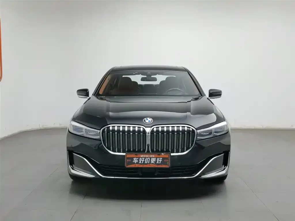 BMW 7 Series — фото 2
