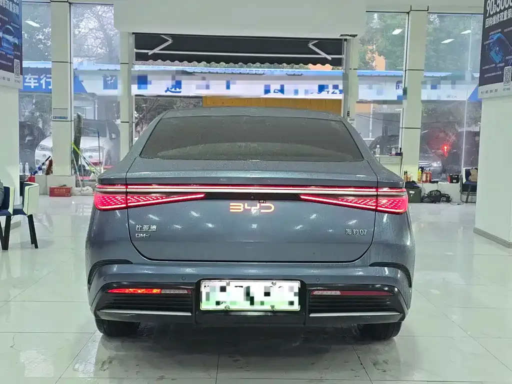 BYD Seal 07 DM-i — фото 2