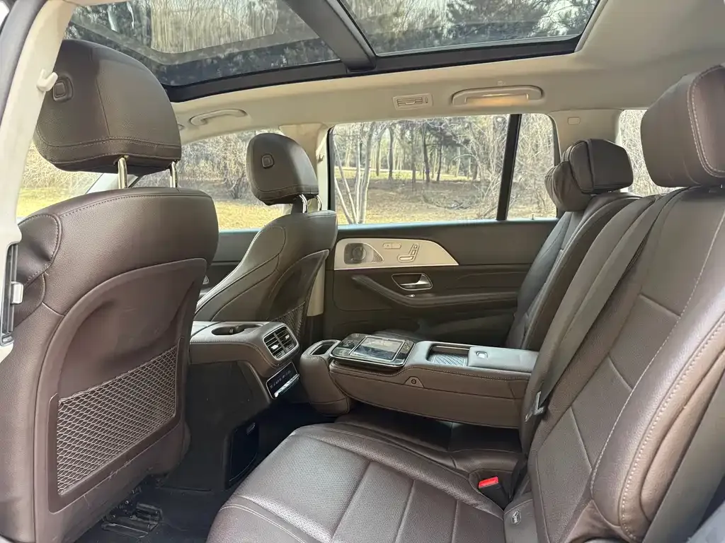 Mercedes-Benz GLS — фото 10