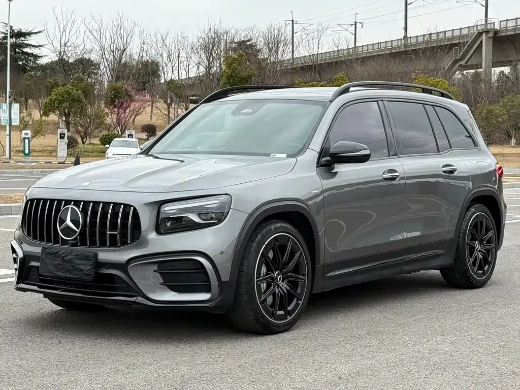 Mercedes-Benz GLB AMG — фото 1