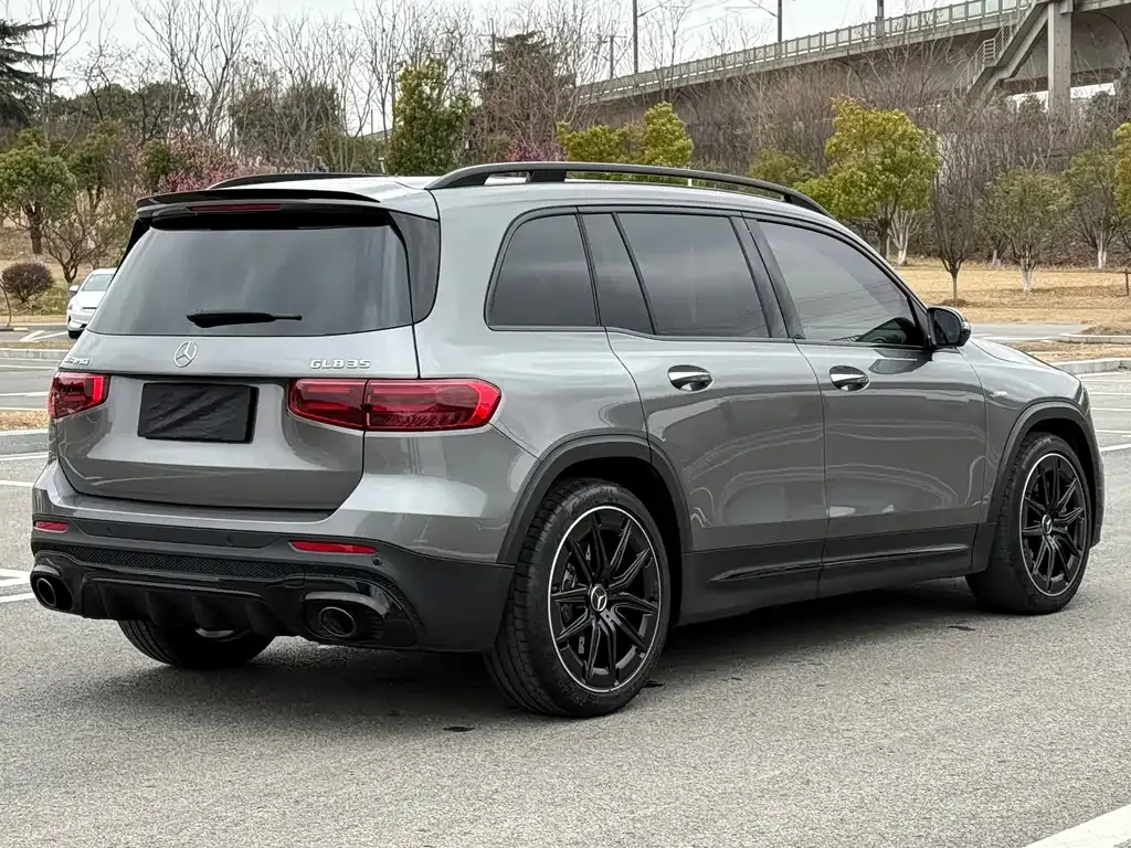 Mercedes-Benz GLB AMG — фото 6