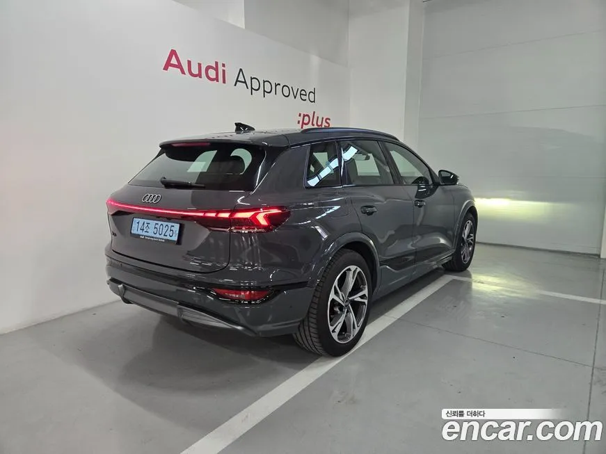 Audi Q6 e-tron — фото 6