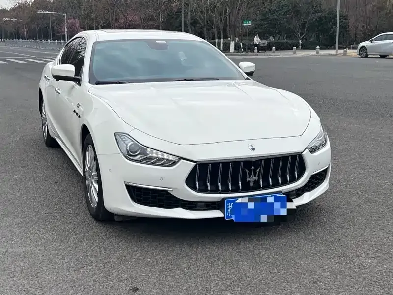 Maserati Ghibli — фото 9