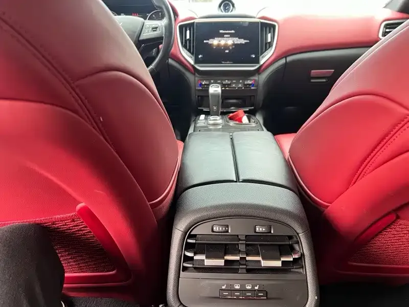 Maserati Ghibli — фото 6