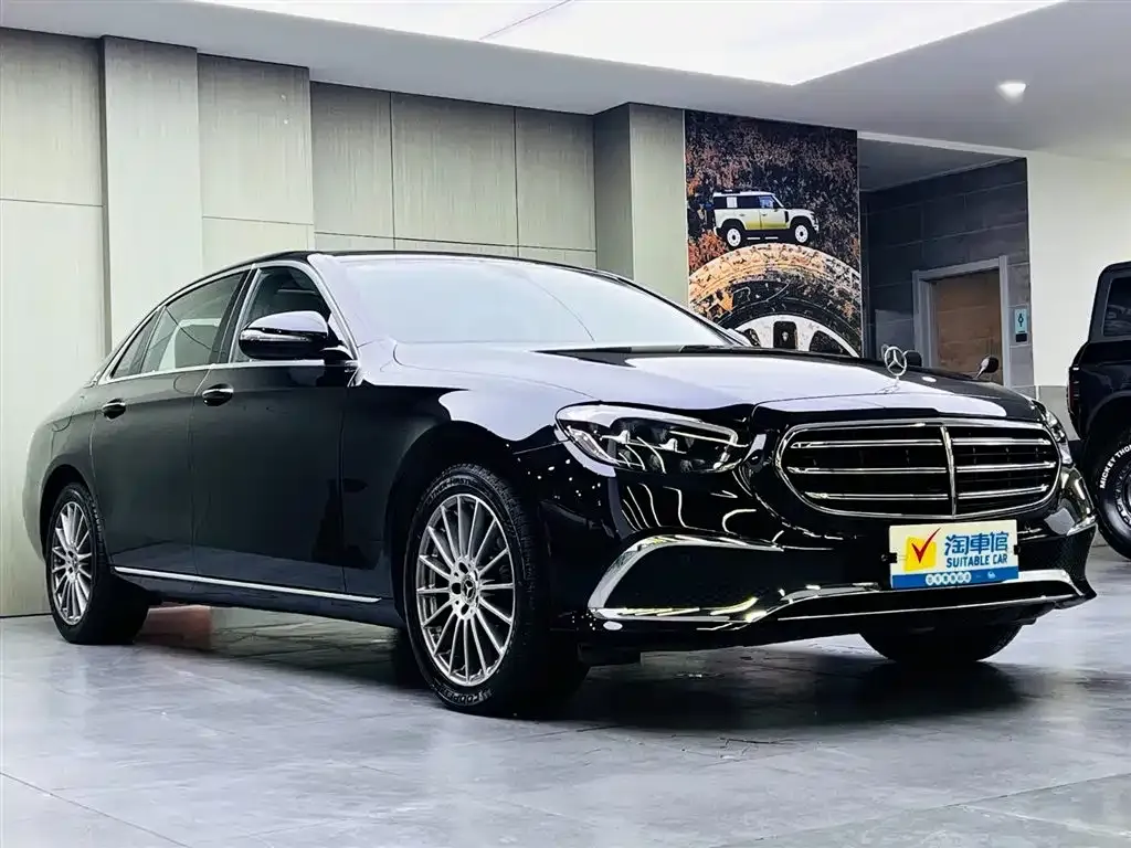Mercedes-Benz E-Class — фото 4