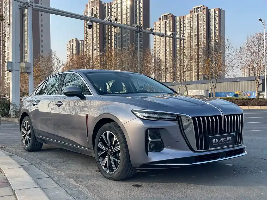 Hongqi H5 PHEV — фото 8