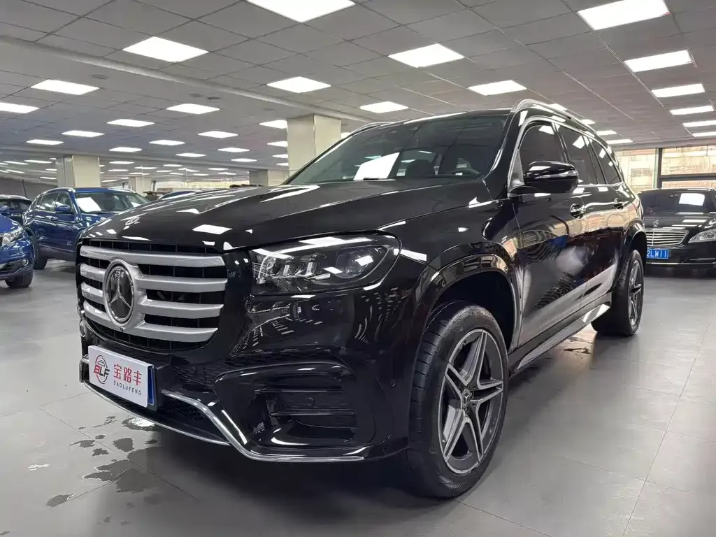 Mercedes-Benz GLS — фото 1