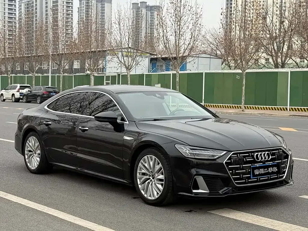Audi A7L — фото 9