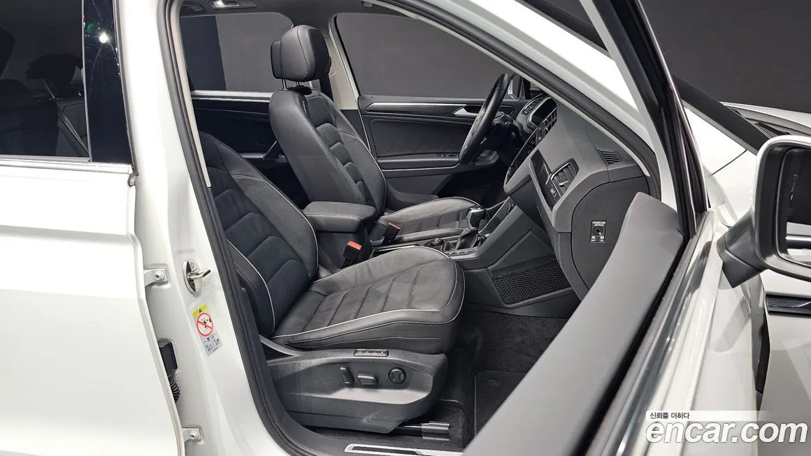 Volkswagen Tiguan — фото 10