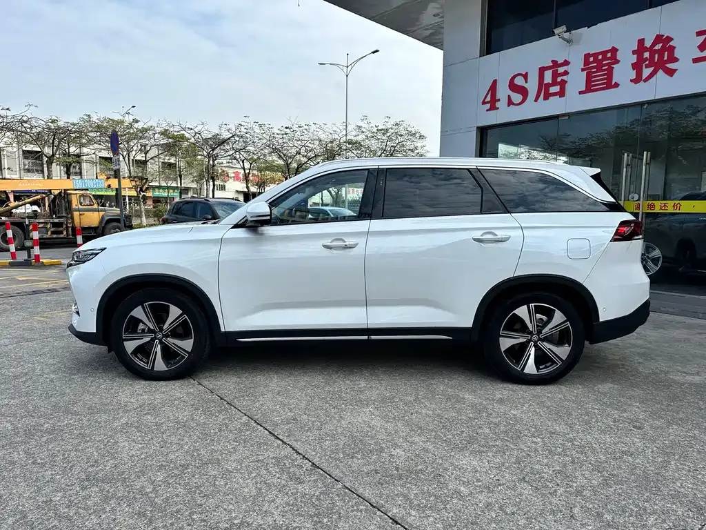 Changan X7 PLUS — фото 10