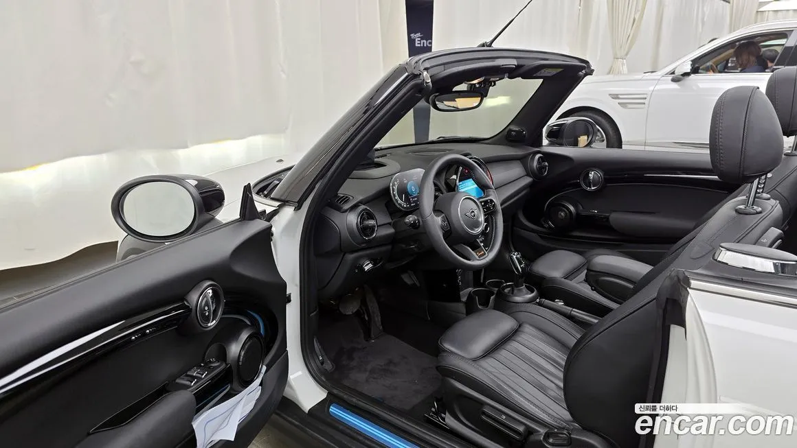 Mini Cooper Convertible — фото 10