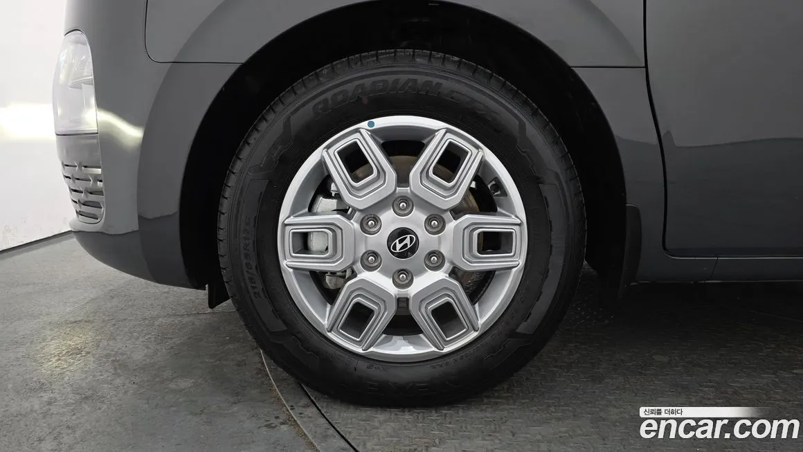 Hyundai Staria — фото 2