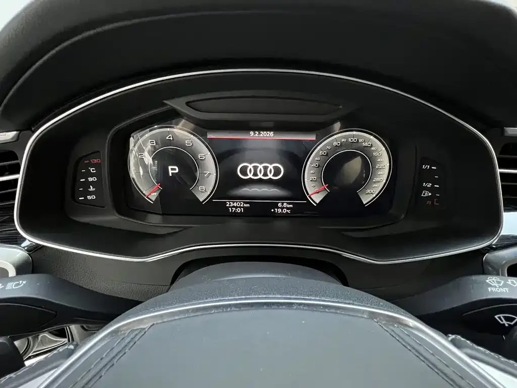 Audi A6L — фото 9