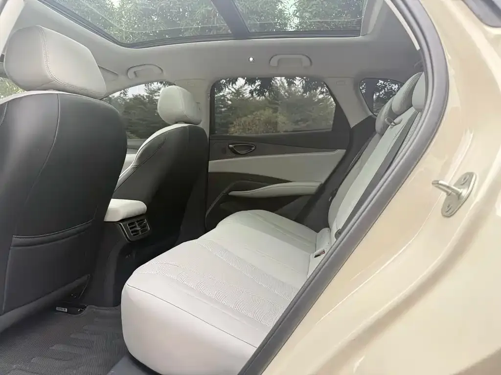 BYD Seal 06 DM-i Touring Edition — фото 5