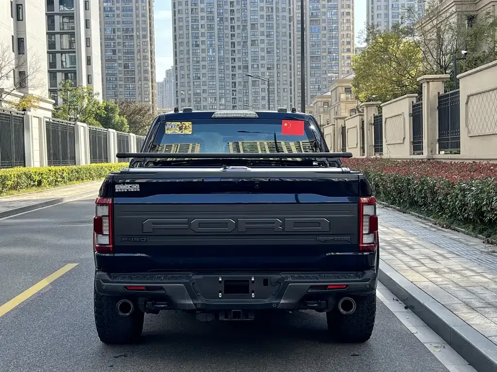 Ford F-150 Raptor — фото 9