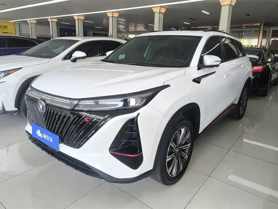 Changan CS75PLUS — фото 1