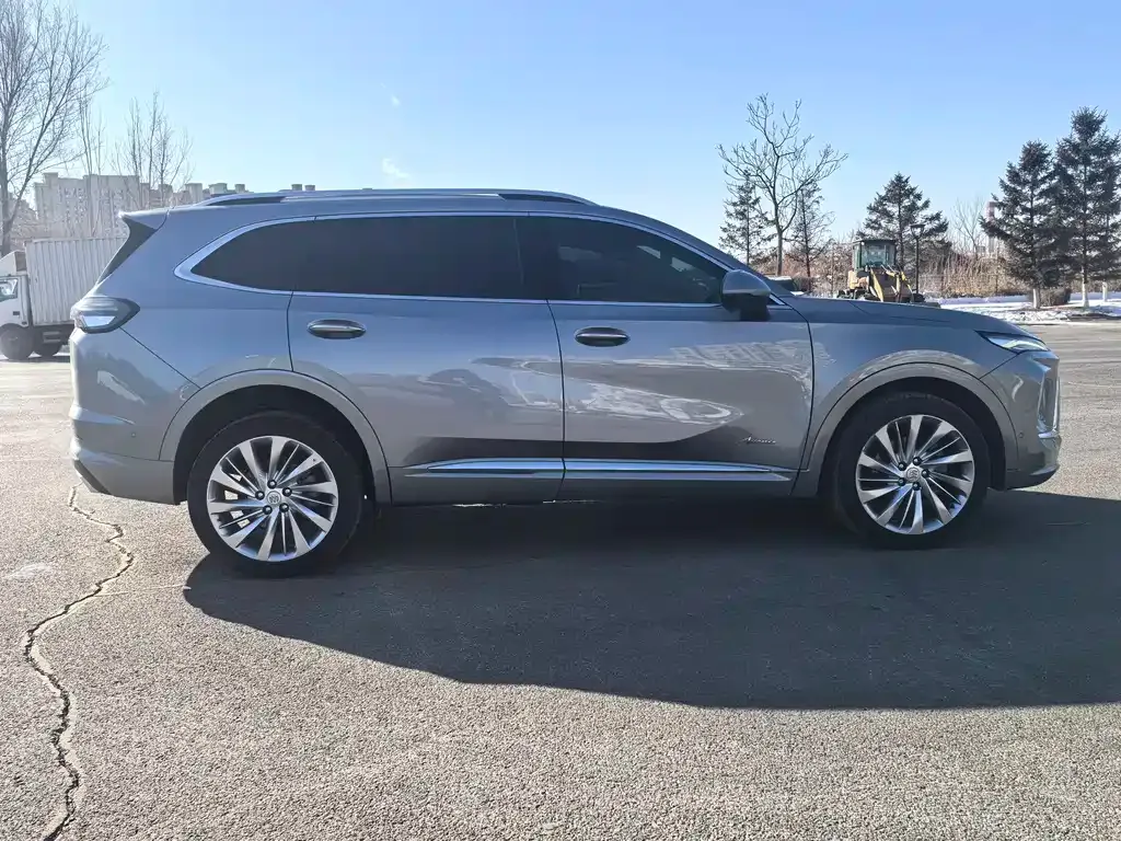 Buick Envision Plus — фото 10