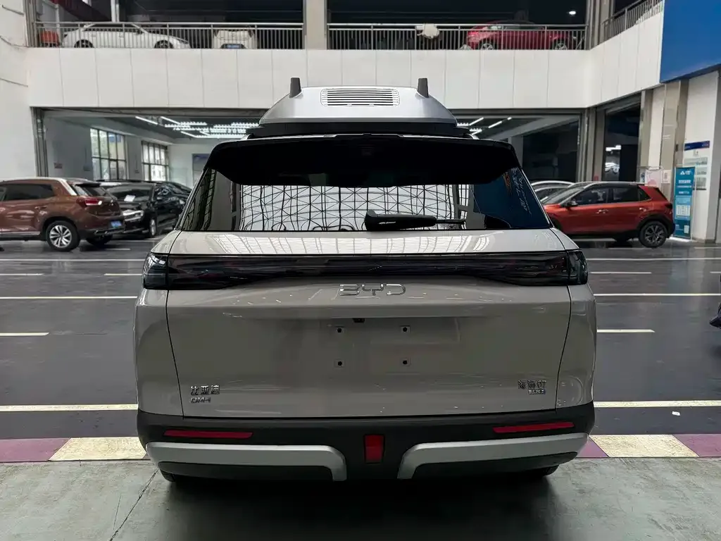 BYD Hiace 07 DM-i — фото 4
