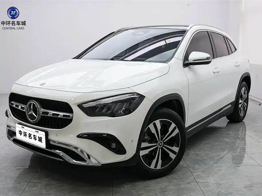 Mercedes-Benz GLA — фото 1