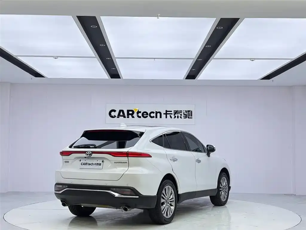 Toyota Harrier — фото 6