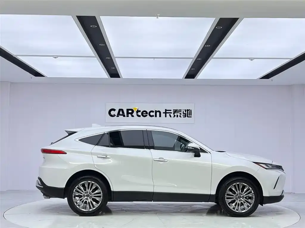Toyota Harrier — фото 5