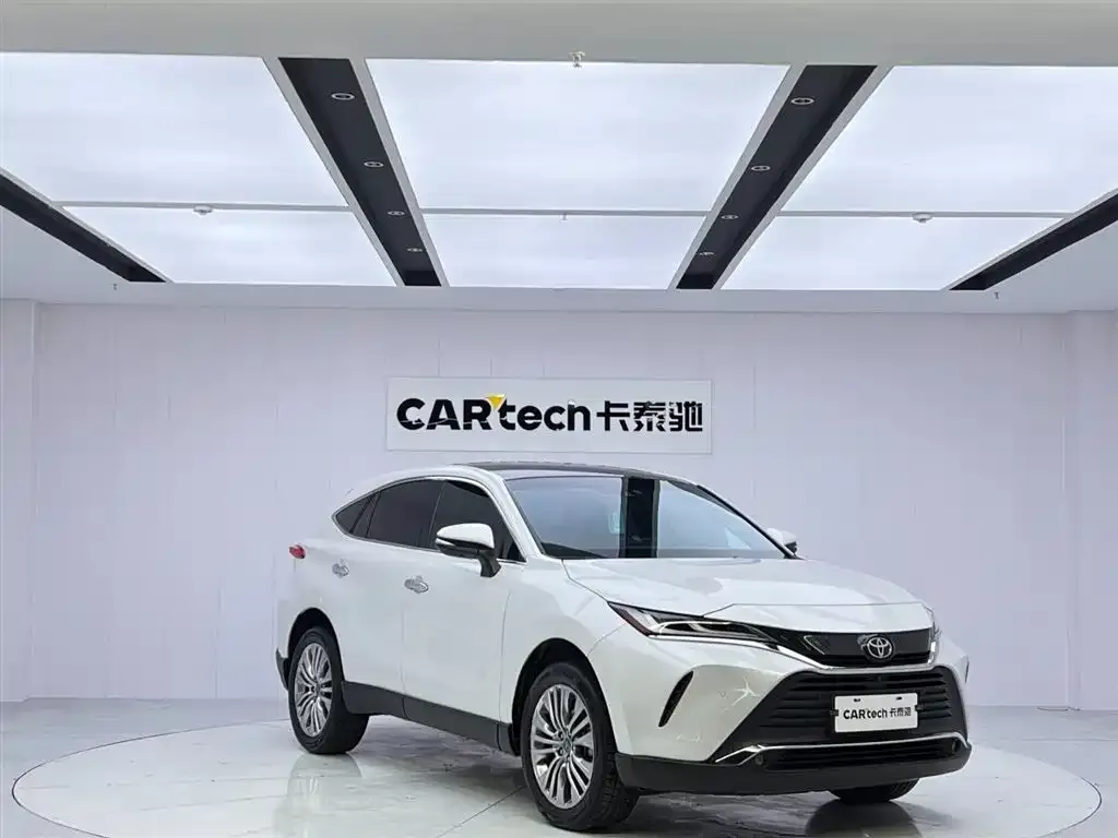 Toyota Harrier — фото 3