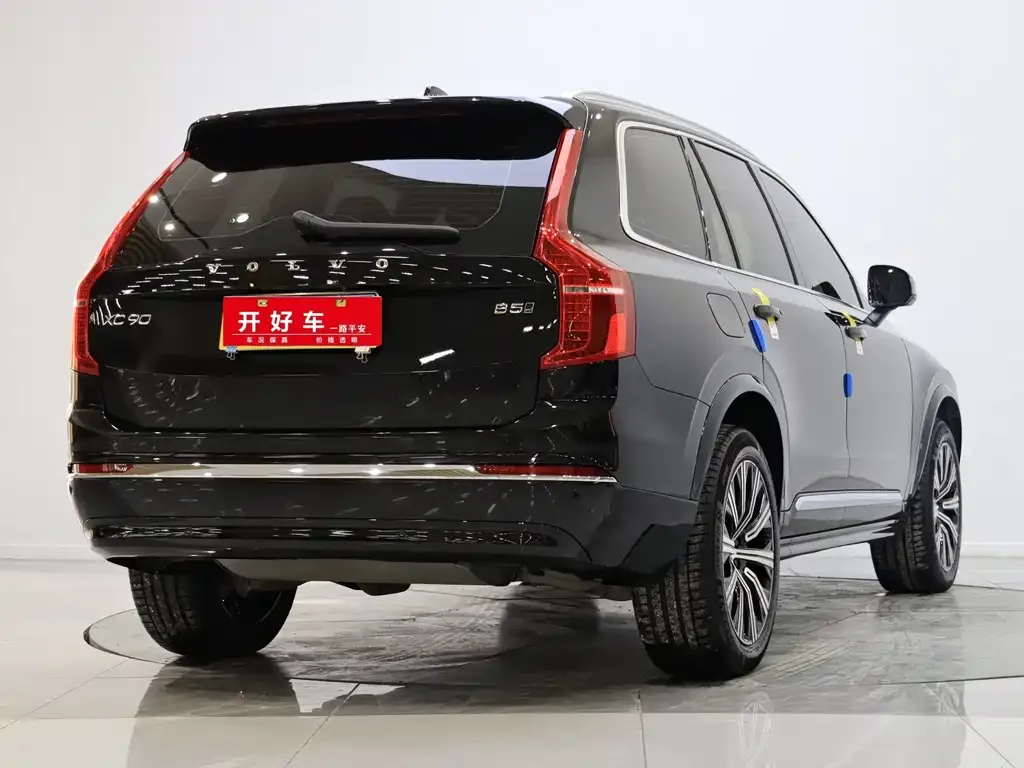 Volvo XC90 — фото 7