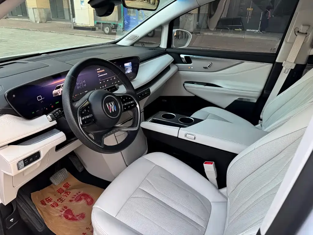 Buick GL8 Hybrid — фото 8