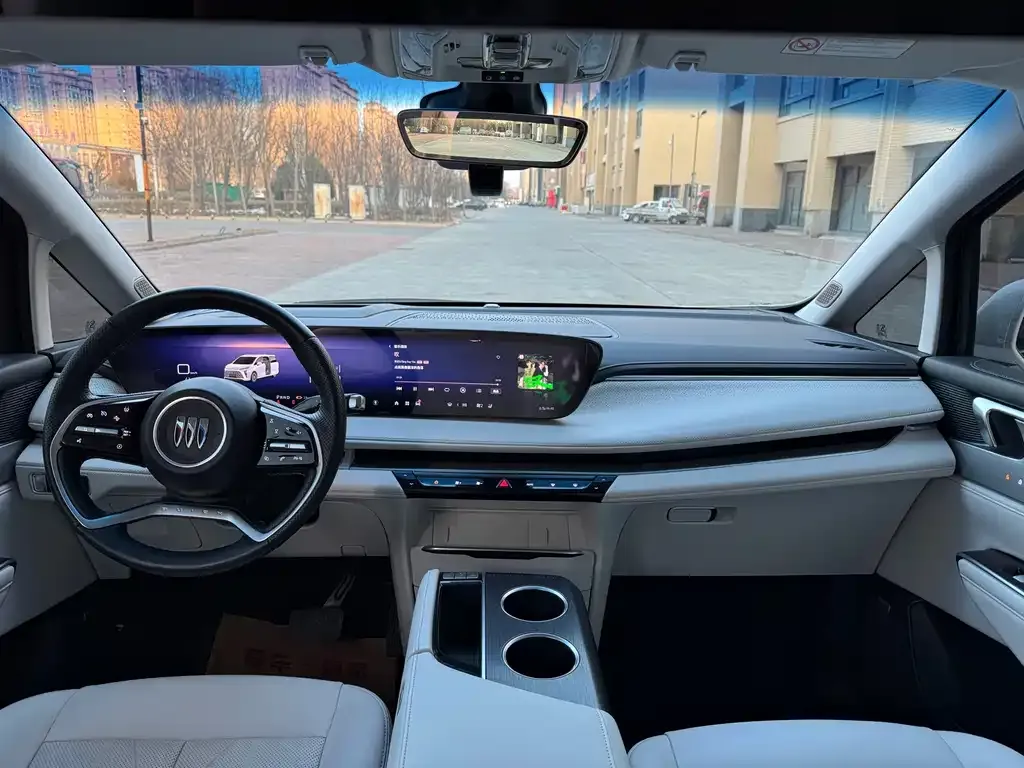 Buick GL8 Hybrid — фото 4