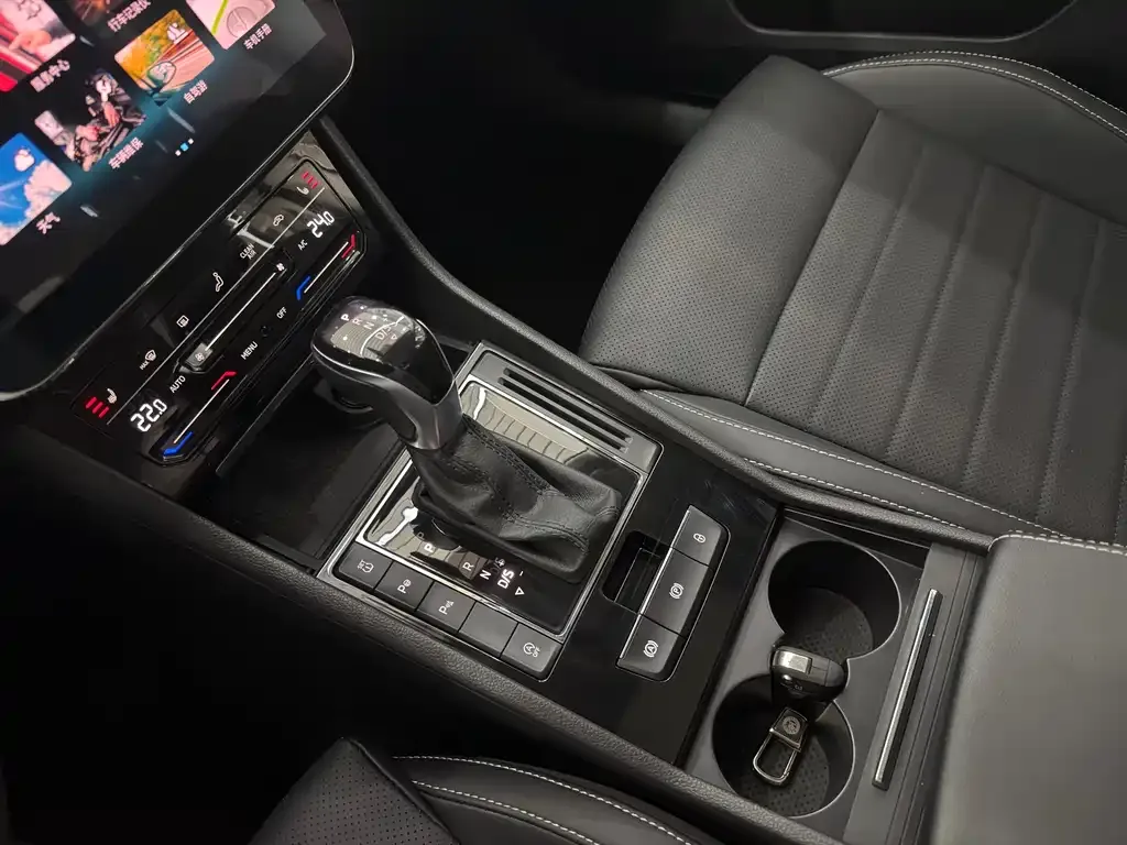Skoda Superb — фото 7