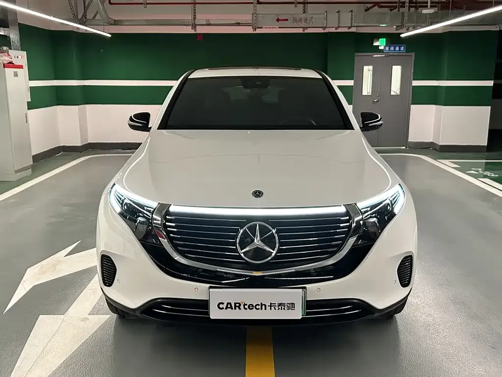Mercedes-Benz EQC — фото 6