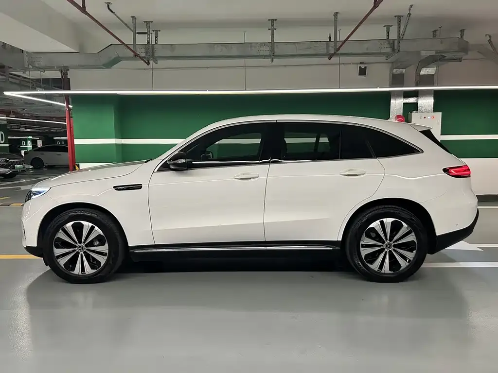 Mercedes-Benz EQC — фото 2