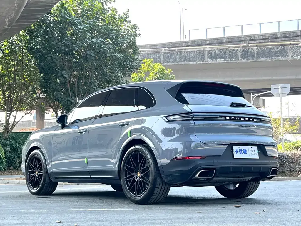 Porsche Cayenne — фото 10