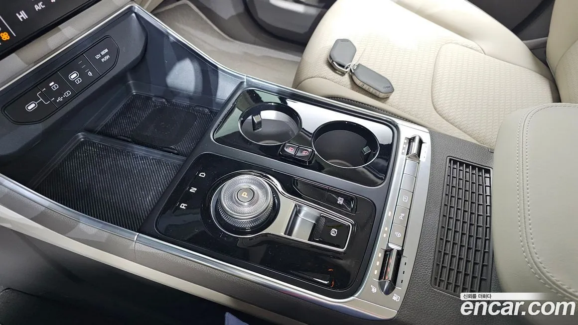 Kia Carnival — фото 10