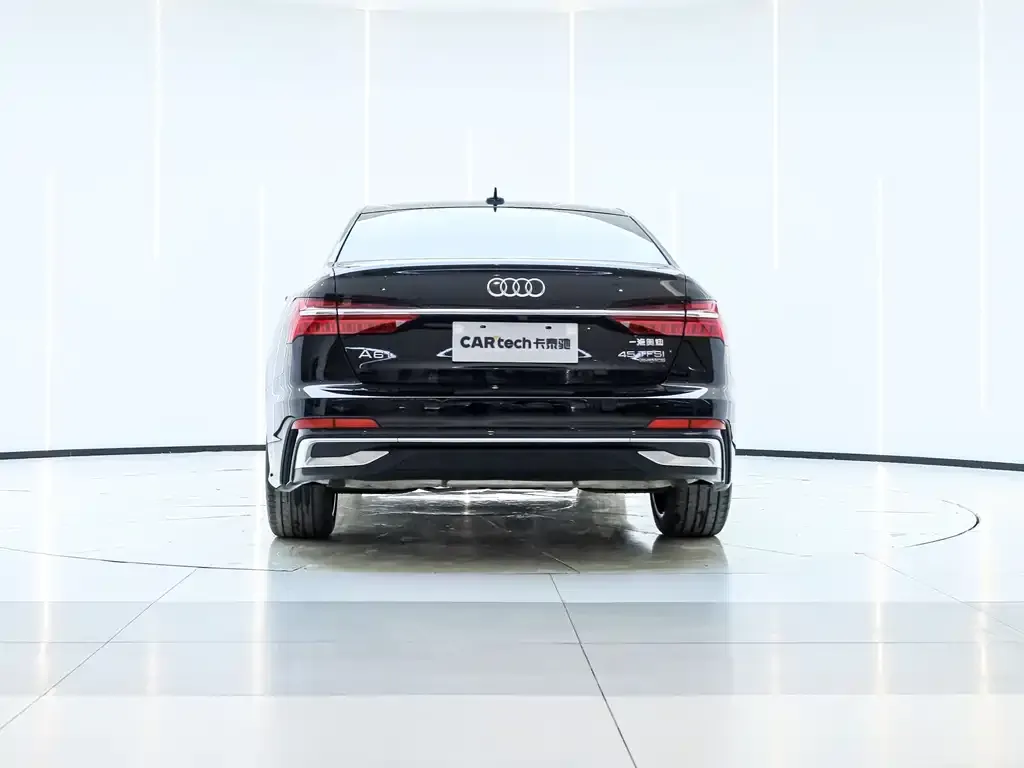 Audi A6L — фото 2