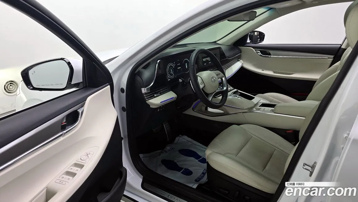 Hyundai Grandeur — фото 10