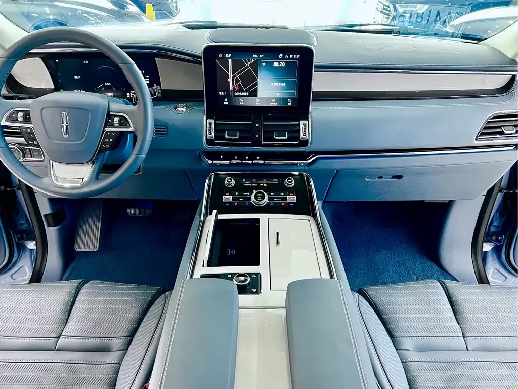 Lincoln Navigator — фото 8
