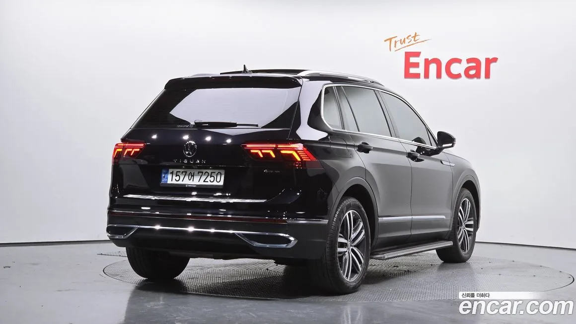 Volkswagen Tiguan — фото 2