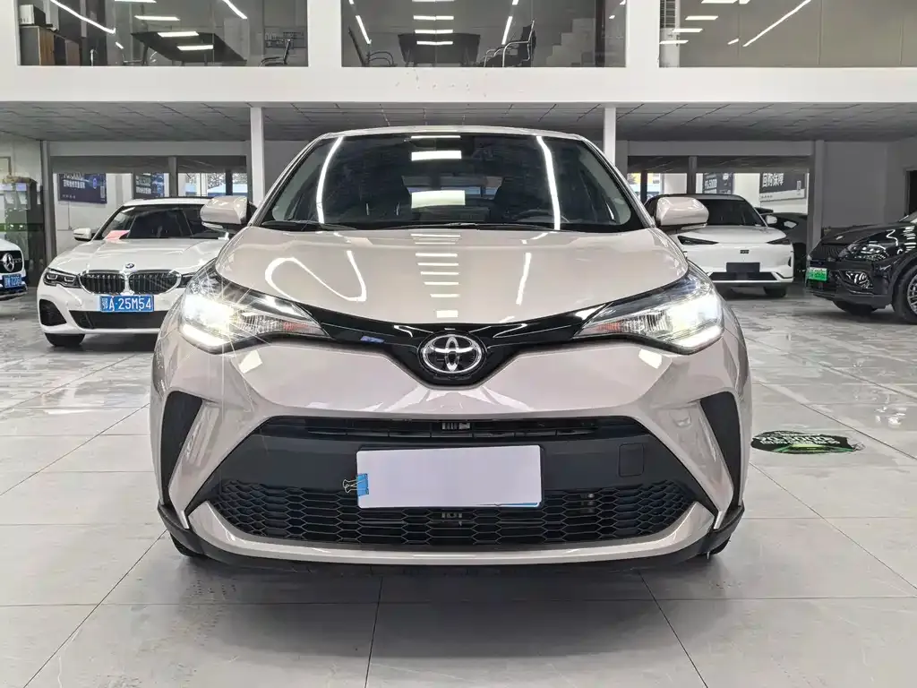 Toyota C-HR — фото 3