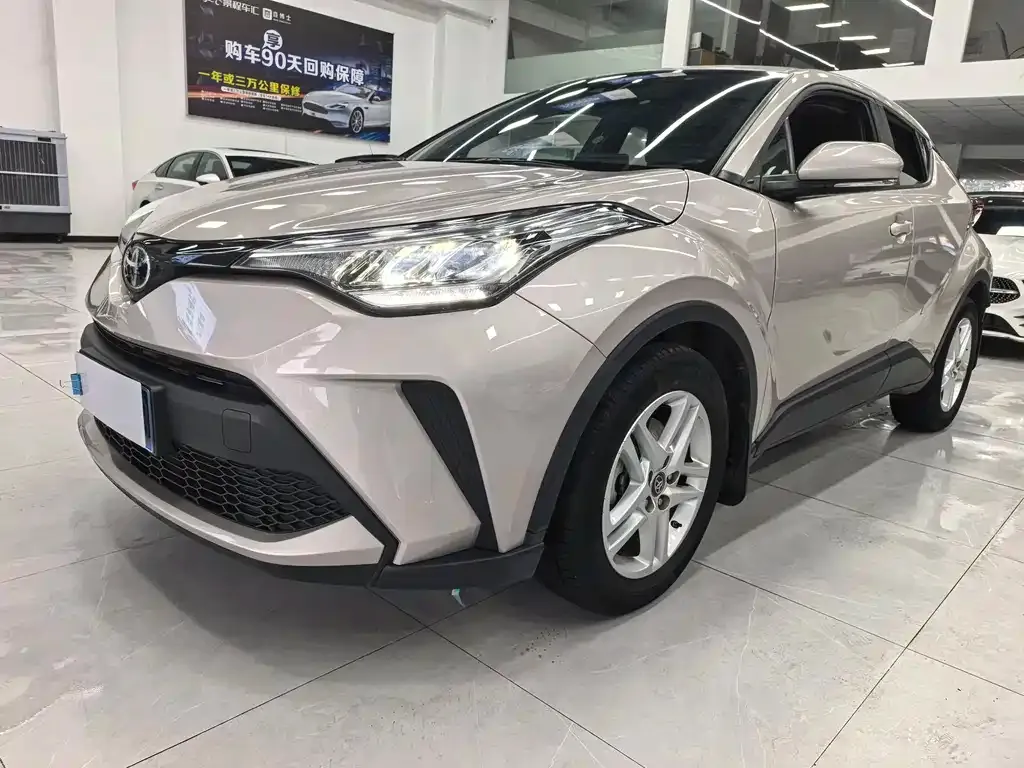 Toyota C-HR — фото 4