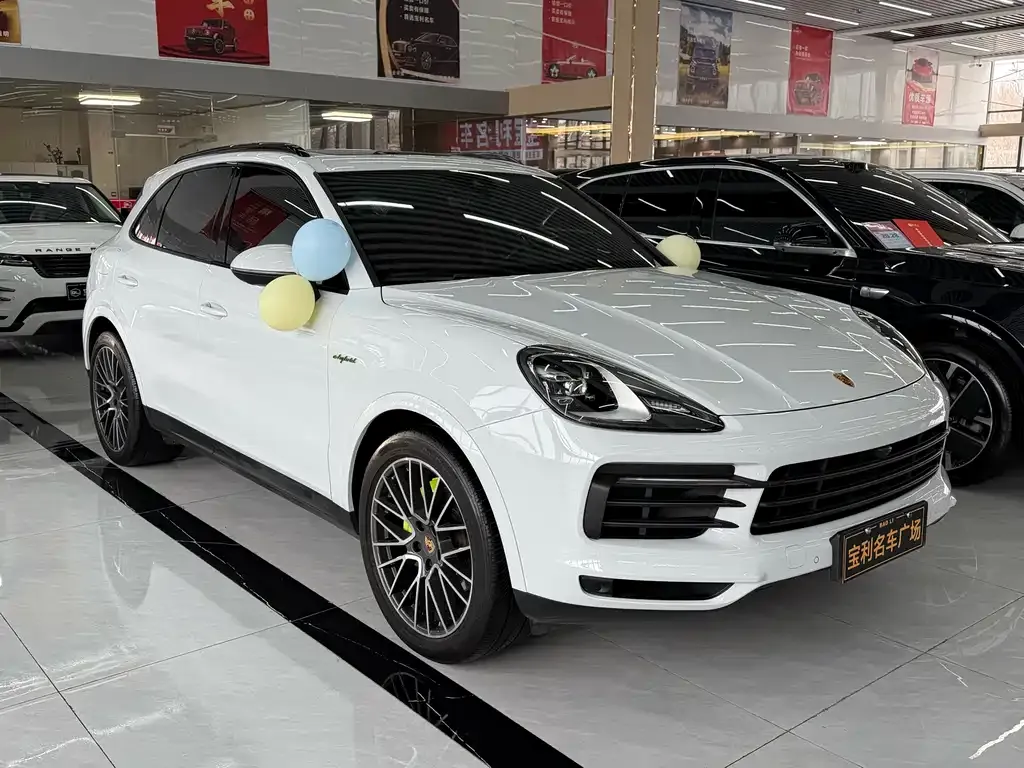 Porsche Cayenne Hybrid — фото 4