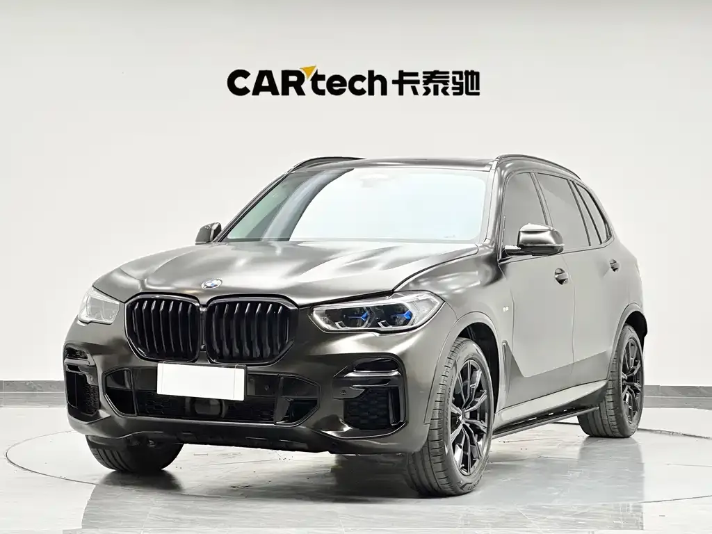 BMW X5 — фото 1