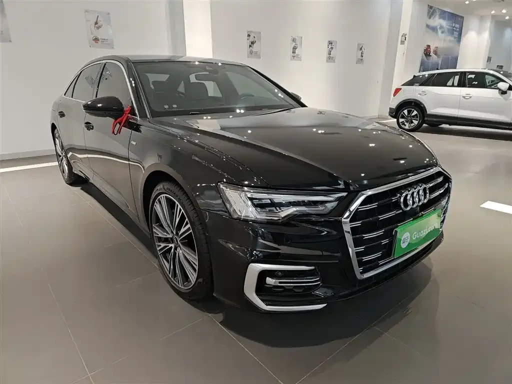 Audi A6L — фото 2
