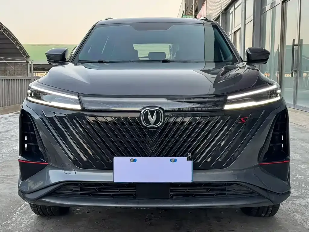 Changan CS75PLUS — фото 3
