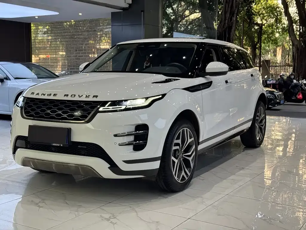Land Rover Evoque — фото 1