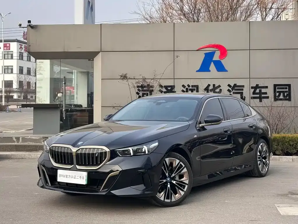 BMW i5 — фото 1