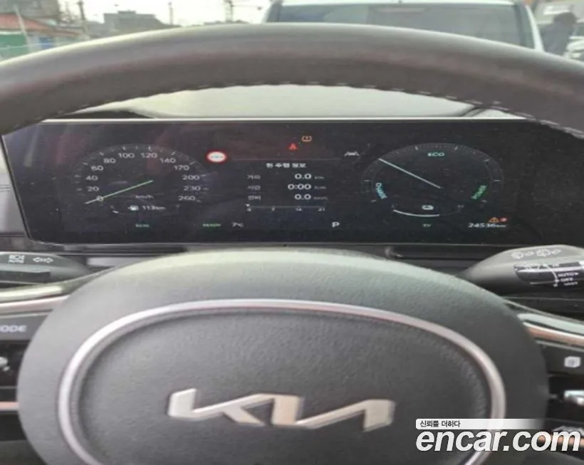 Kia Carnival — фото 10