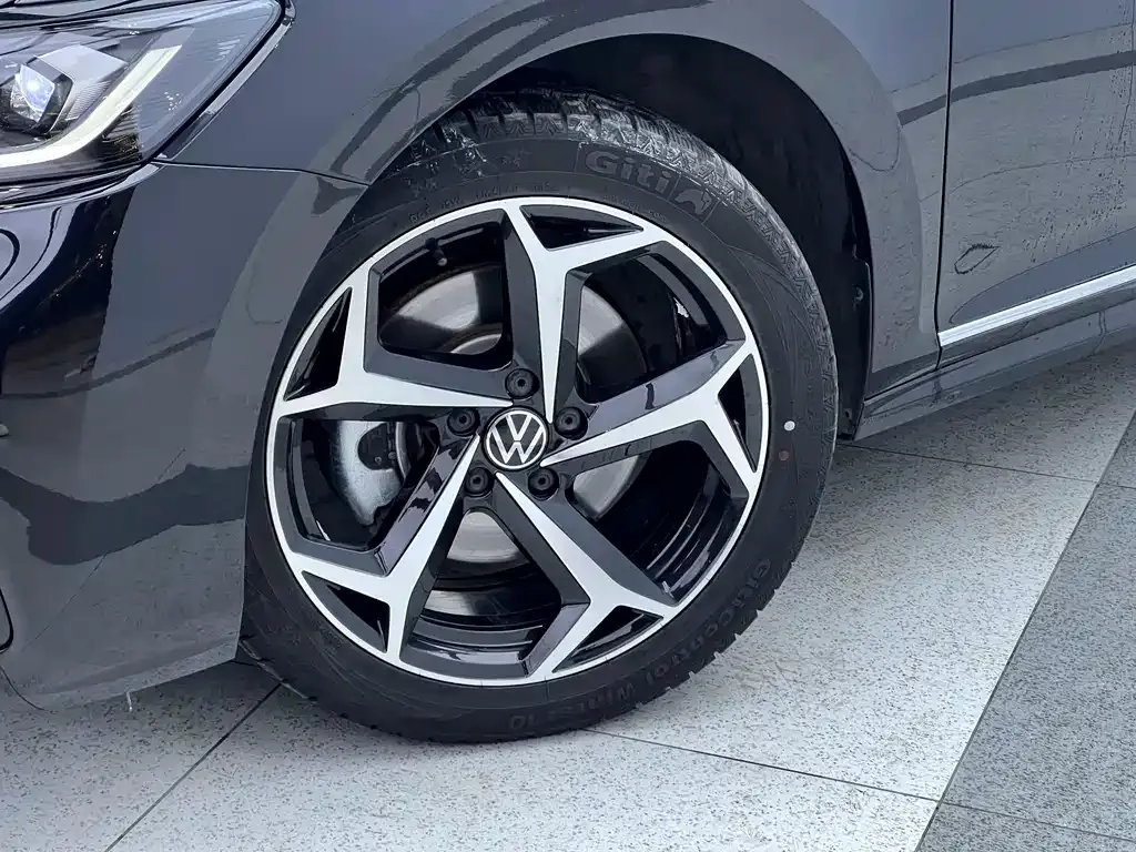 Volkswagen Passat — фото 3