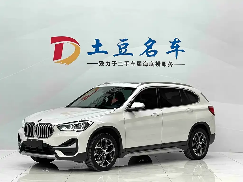 BMW X1 — фото 1