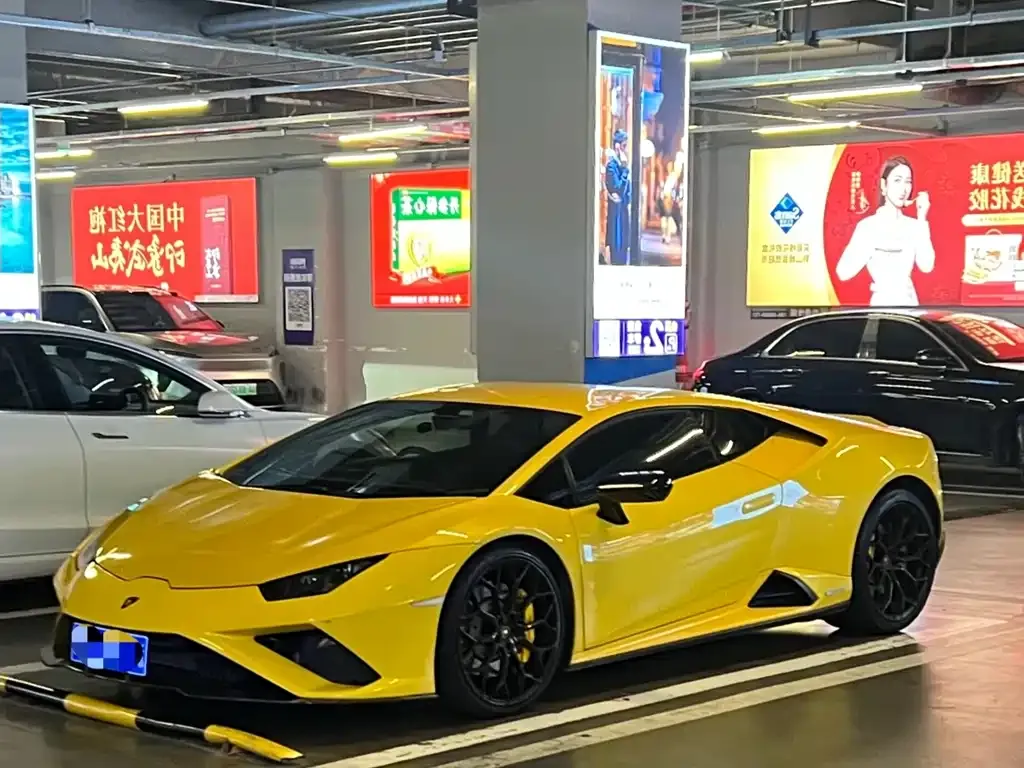 Lamborghini Huracan — фото 1